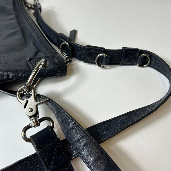 The Sak Pax Black Supple Leather Convertible Crossbody Shoulder Clutch Bag - Picture 10 of 14